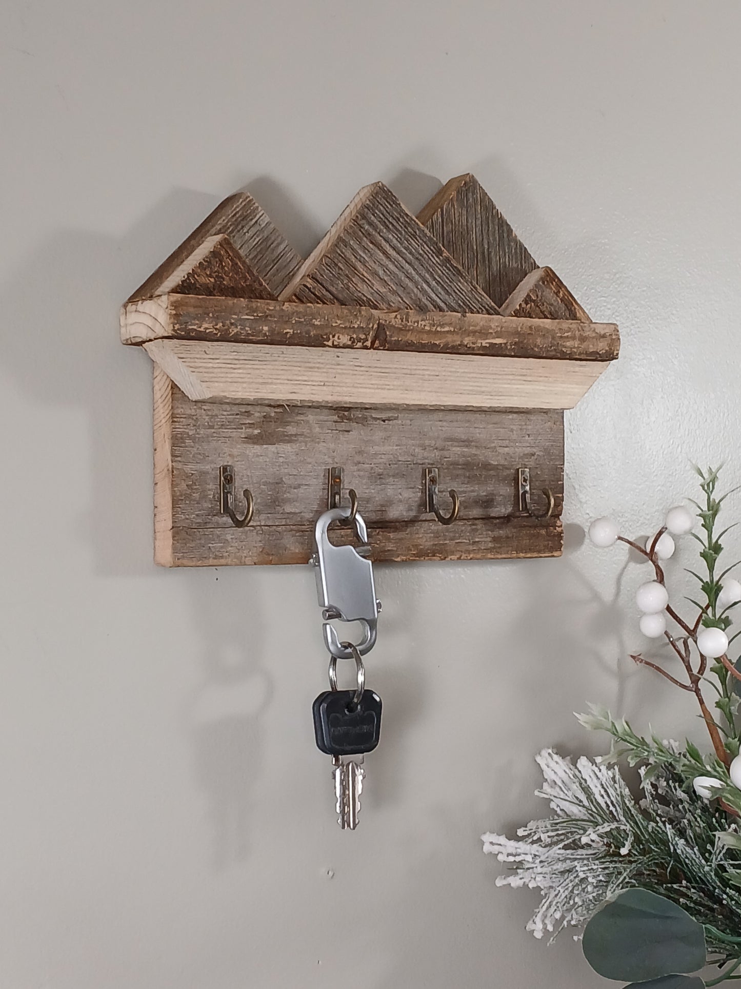 Rustic Mountain Key Holder